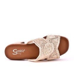 Sandale brodée pour femme