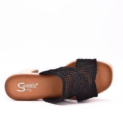 Sandale brodée pour femme