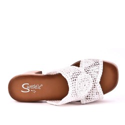 Sandale brodée pour femme