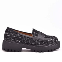 Mocassin en toile brodée