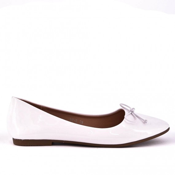 Ballerine en vernis à nœud