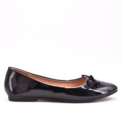 Ballerine en vernis à nœud