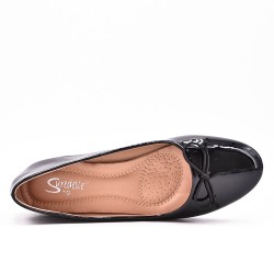 Ballerine en vernis à nœud