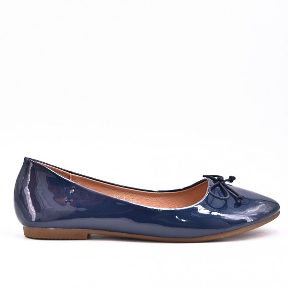 Ballerine en vernis à nœud