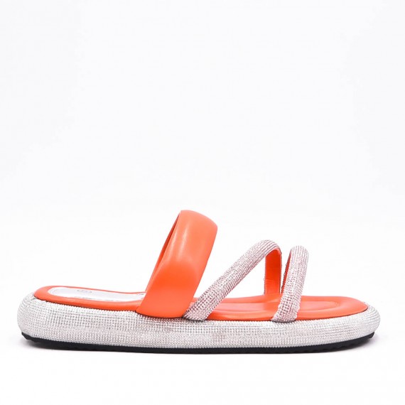 Women's flat slippers