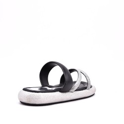 Sandalias de mujer con strass en piel sintética.