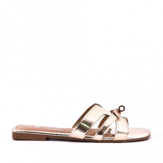 Sandalias de mujer con strass en piel sintética.