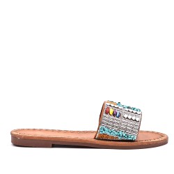 Sandalias de mujer con strass en piel sintética.