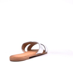 Sandalias de mujer con strass en piel sintética.