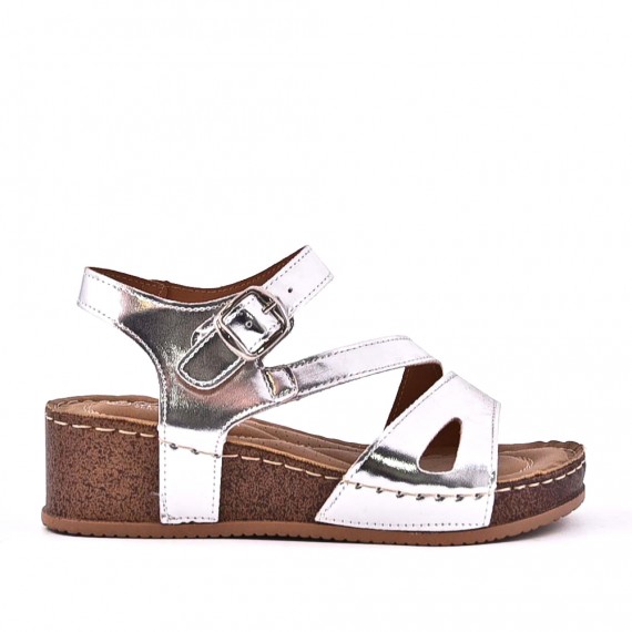 Mixed material wedge sandal