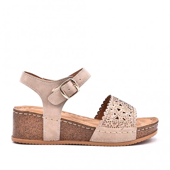 Mixed material wedge sandal