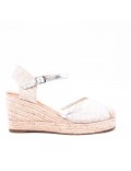 Embroidered wedge sandal