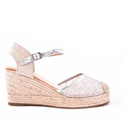Embroidered wedge sandal