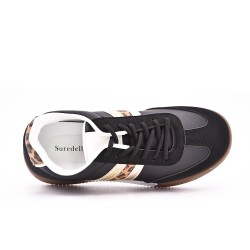 Zapatilla de material mixto para mujer