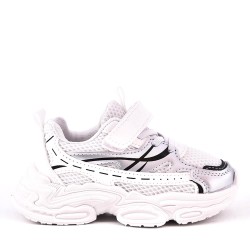 Canasta infantil con rasguño