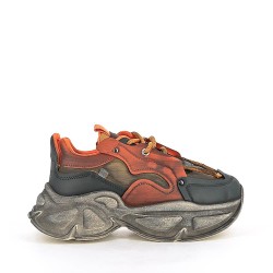 Basket en simili cuir noir à lacet