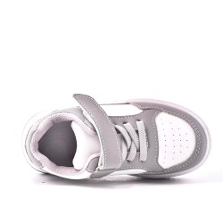 Canasta infantil con rasguño