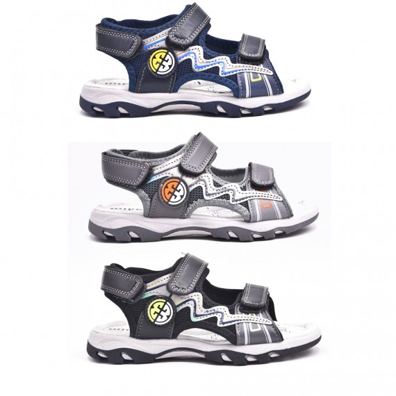 Children's sandal with velcro