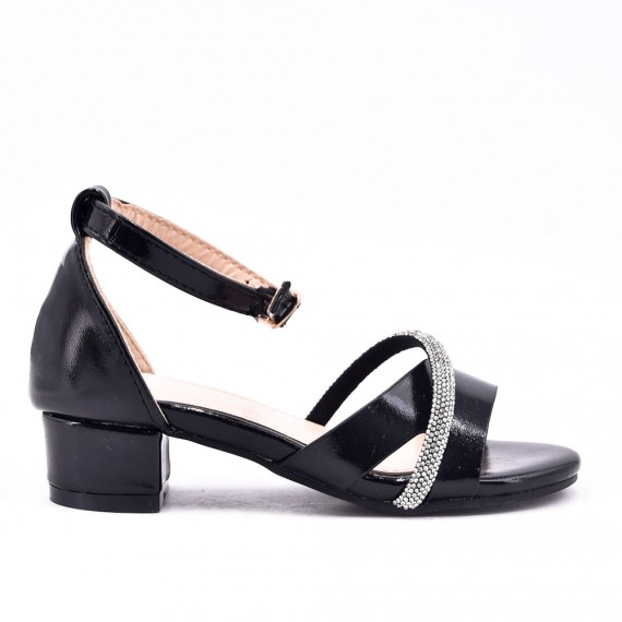 Sandal girl with small heel