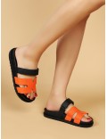 Sandalias de doble tira con cierre ajustable – suela cómoda
