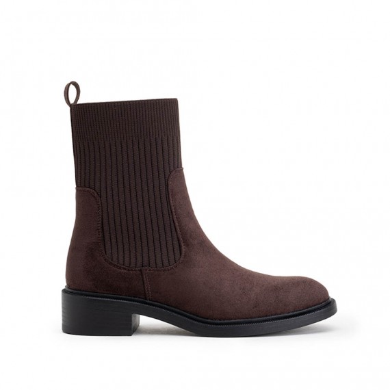Women’s Mid-Calf Boots
