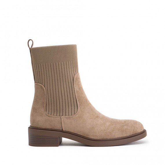 Women’s Mid-Calf Boots