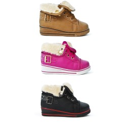 Girl's boot with small wedge sole