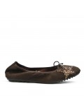 Brown comfort ballerina with star pattern