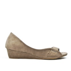 Taupe ballerina with open toe and small heel
