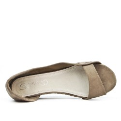 Taupe ballerina with open toe and small heel