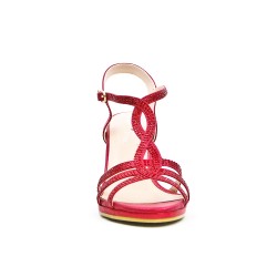 Sandale rouge ornée de strass