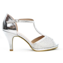 Silver sandal with a bridle
