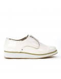 White Derby in elastic lacing