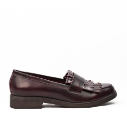 Burgundy moccasin imitation leather with bangs