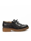 Black Derby in faux leather with bangs