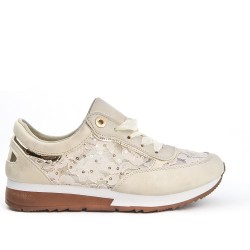 Beige lace detail basket