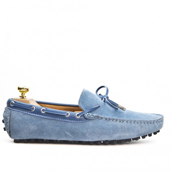 Blue suede loafer with bow