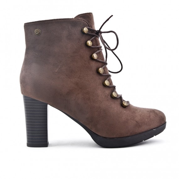 Ankle boots in faux suede with lace