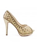 Golden pump with rhinestones and heel