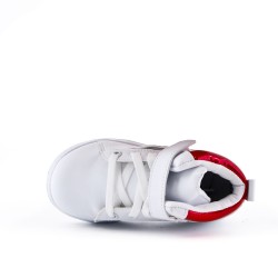 White high-top sneaker with lace for child