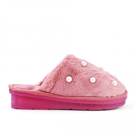 Pearl lined women's slipper