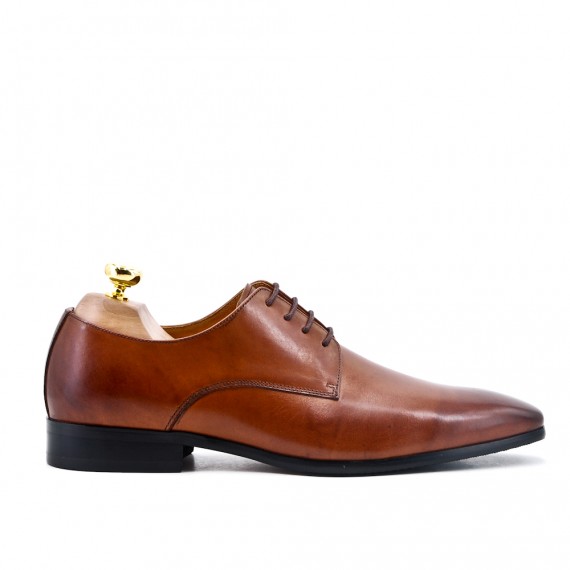 Cognac Derby with leather lace