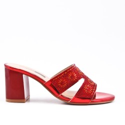 Red slate decorated with rhinestones with heel