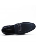 Mocassin bleu en simili daim perforé
