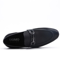 Mocassin noir en simili cuir perforé