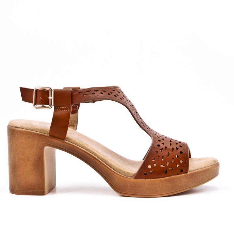 sandale marron talon